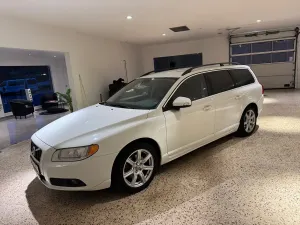 Volvo V70 2011